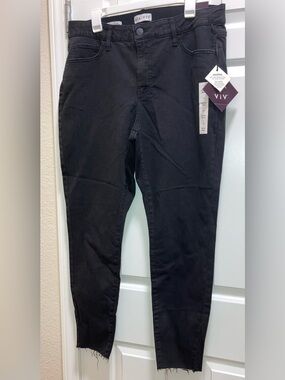 AVA & VIV Black Mid-Rise Skinny Jeans Fitted Raw Hem 
SZ 17 new